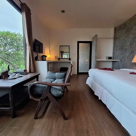 Hotel Seabreeze @ Koh Mak Esterno foto