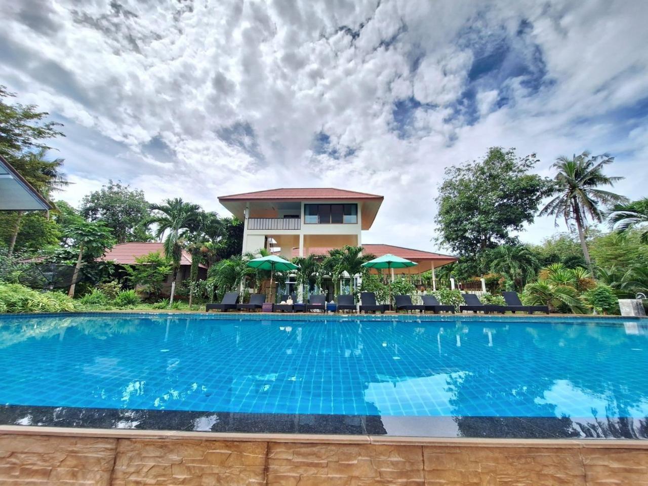 Hotel Seabreeze @ Koh Mak Esterno foto